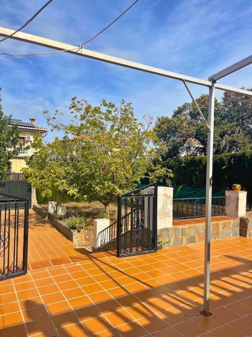 Вілла Casa Con Jardin En Ogijares Екстер'єр фото